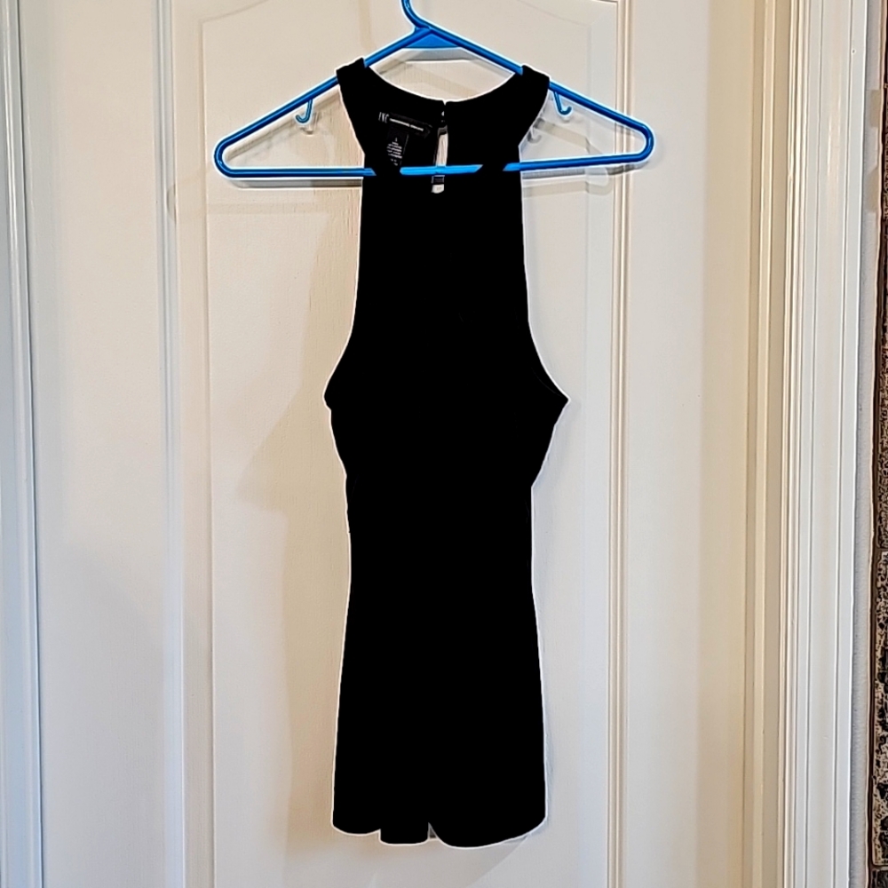 Key hole tank top